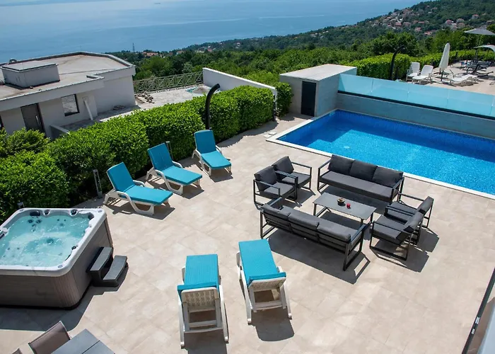 別荘 5 Bedroom Lovely Home In Poljane *