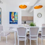 Dom wakacyjny Stunning Home In Poljane *