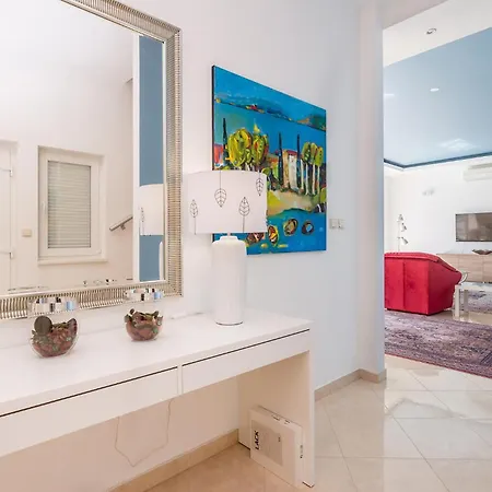 Feriehus 5 Bedroom Lovely Home In Poljane