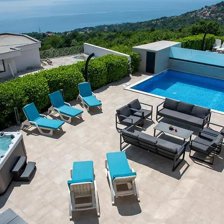 Feriehus 5 Bedroom Lovely Home In Poljane *